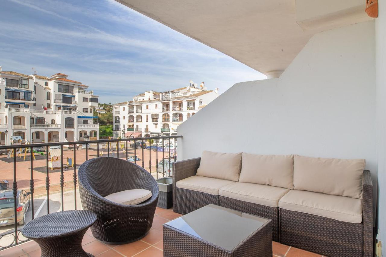 2261-Superb Apt On The Beach, On Duquesa Harbour Manilva Zewnętrze zdjęcie