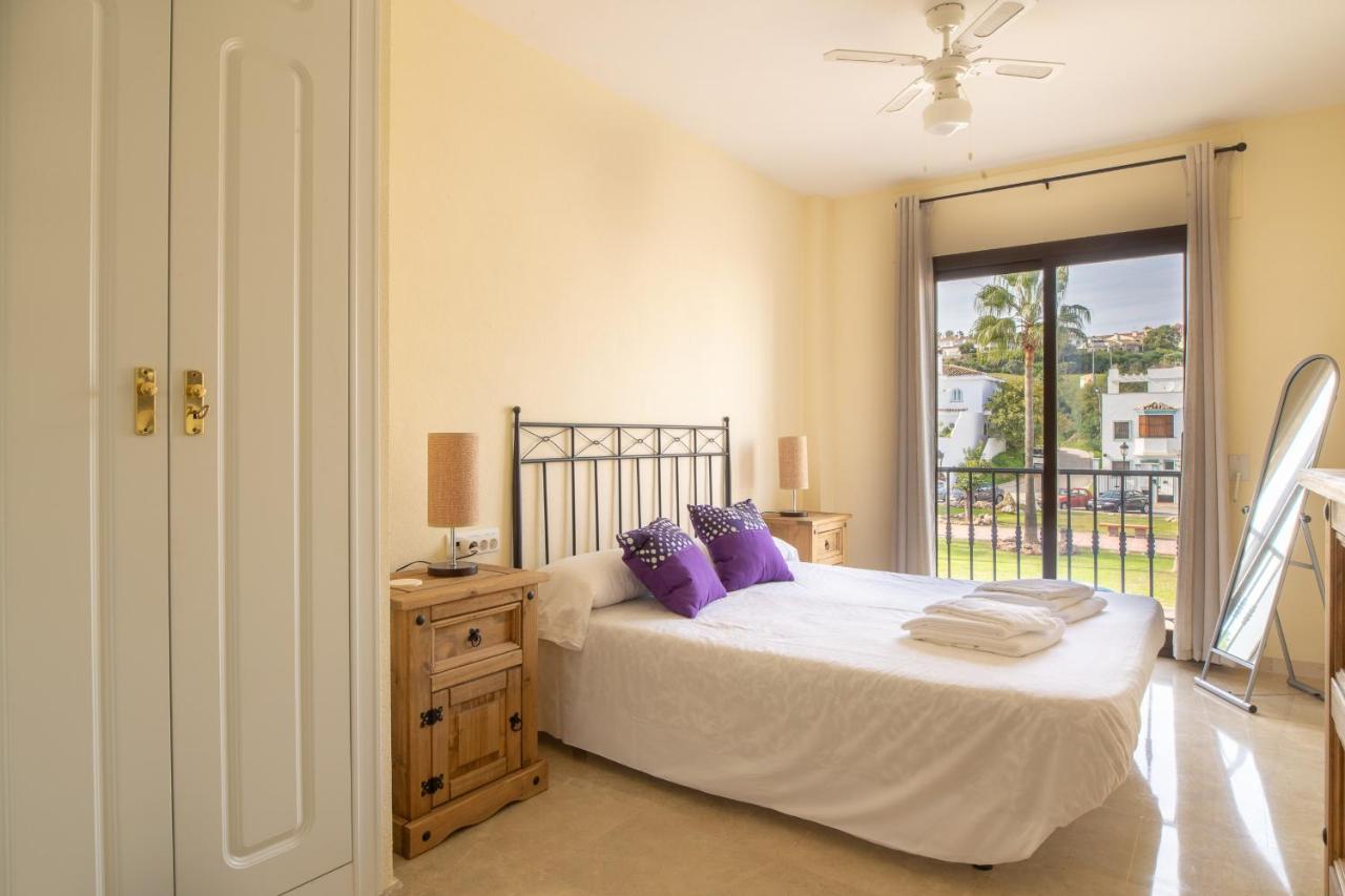 2261-Superb Apt On The Beach, On Duquesa Harbour Manilva Zewnętrze zdjęcie