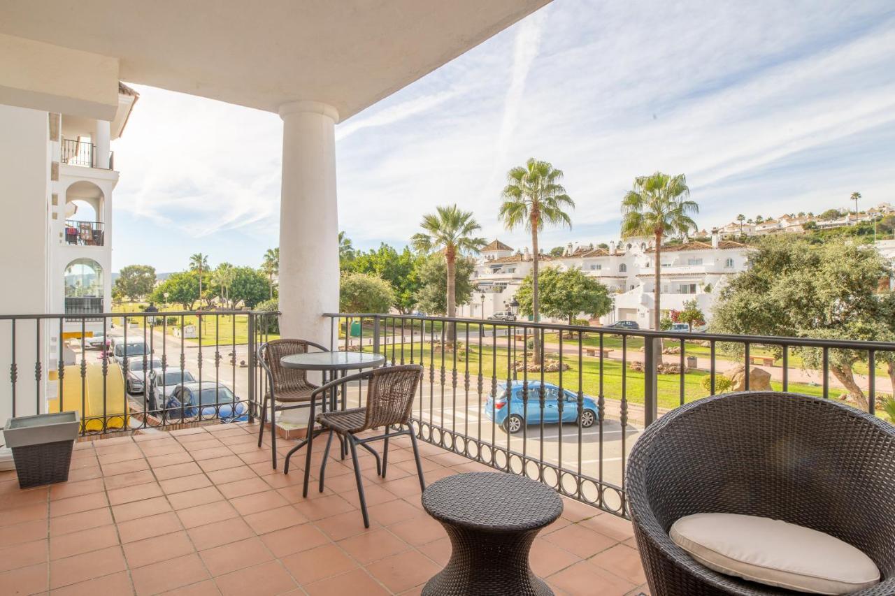 2261-Superb Apt On The Beach, On Duquesa Harbour Manilva Zewnętrze zdjęcie