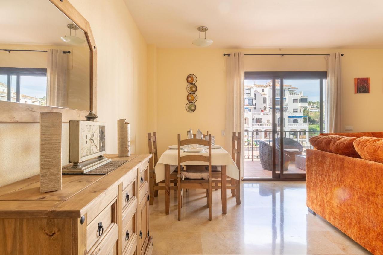 2261-Superb Apt On The Beach, On Duquesa Harbour Manilva Zewnętrze zdjęcie